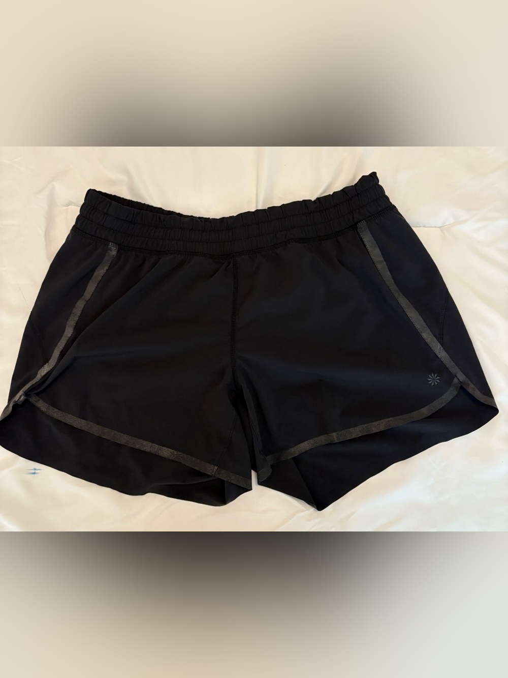 Athleta Women’s Black 3” Track Shorts W/Built In Underwear Size M